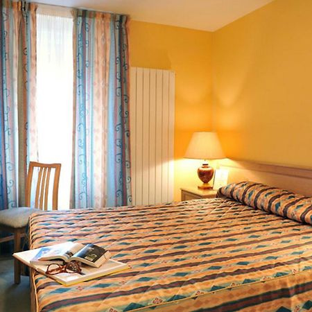 Logis Hotel Le Continental Châteauroux Buitenkant foto