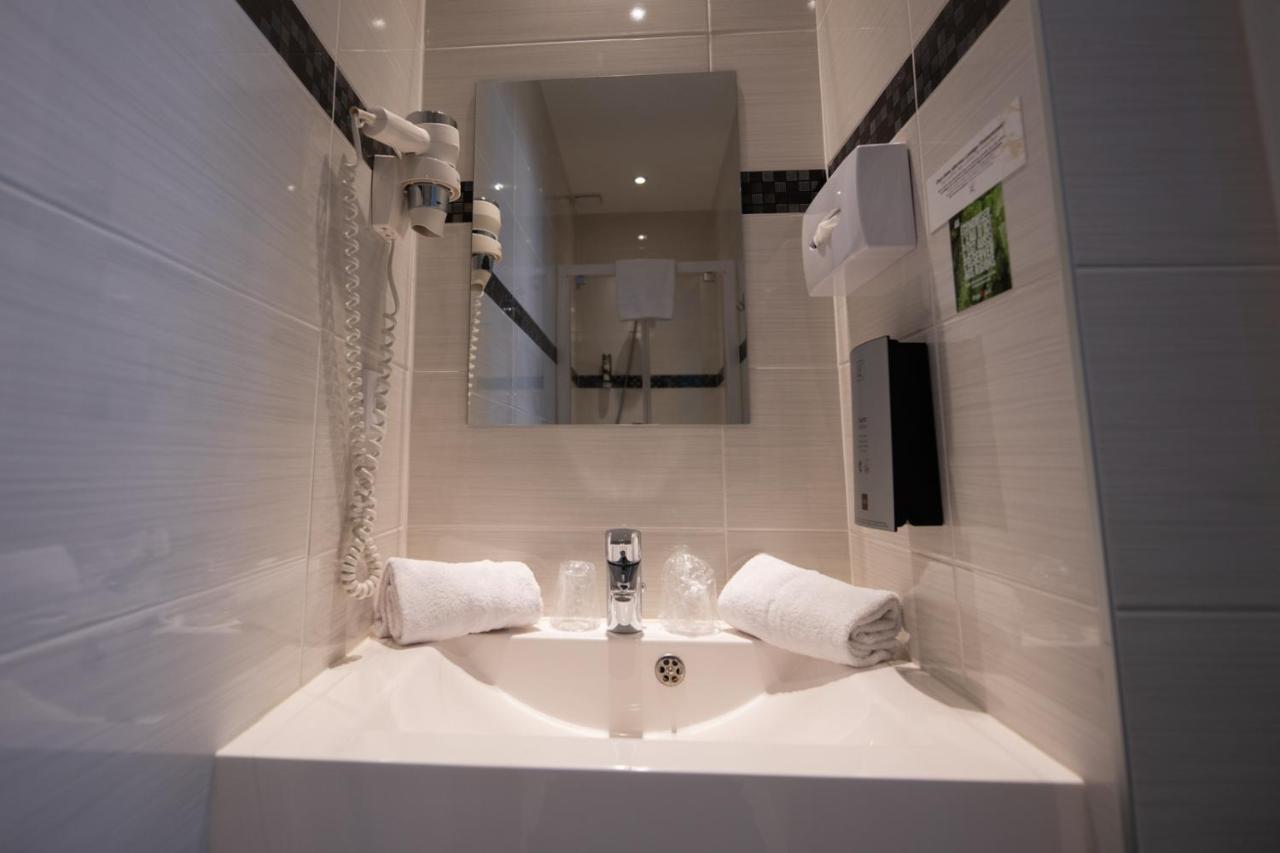 Logis Hotel Le Continental Châteauroux Buitenkant foto