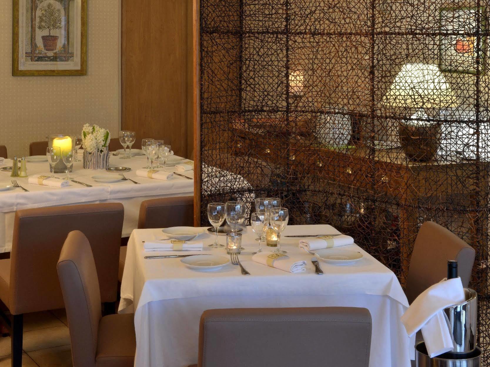 Logis Hotel Le Continental Châteauroux Buitenkant foto